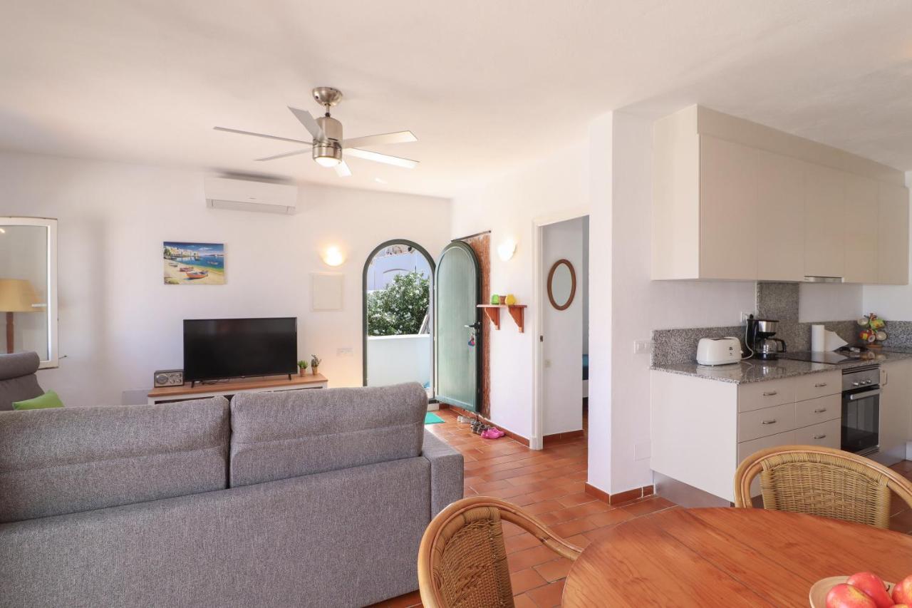 Belvedere, Family-Friendly, Nice, First-Line Apartment With Stunning Beach And Sea Views,Ac Arenal d'en Castell Exterior foto